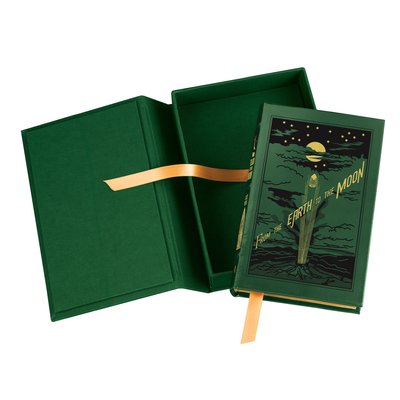 Cover of From the Earth to the Moon